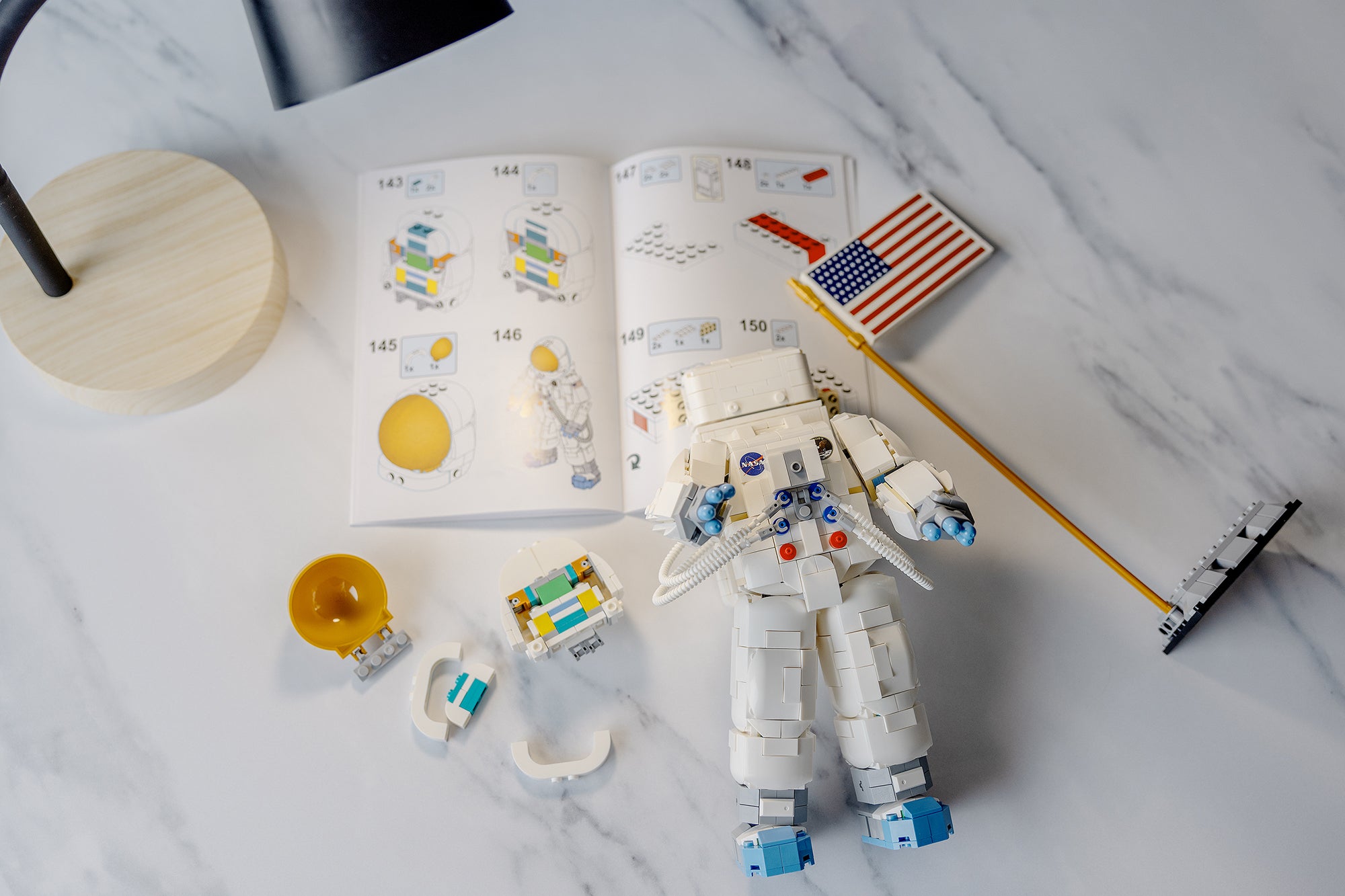 NASA Astronaut Set – Brick Loot