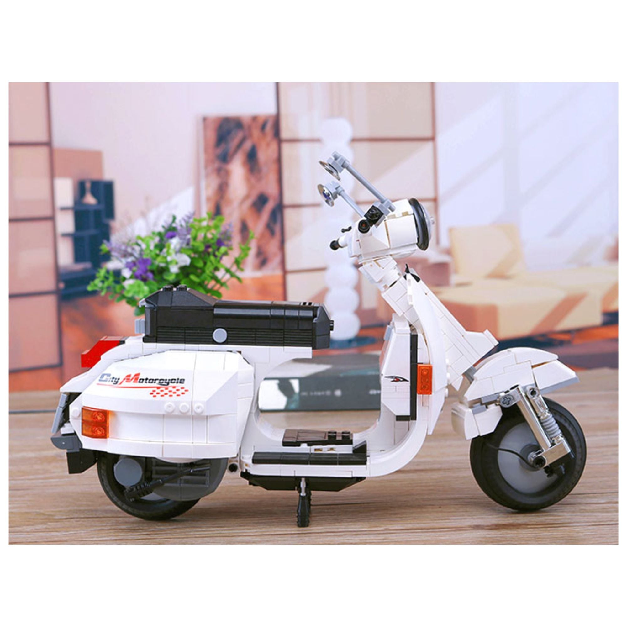 Dream Car: The Vespa P200 Moto Brick Set