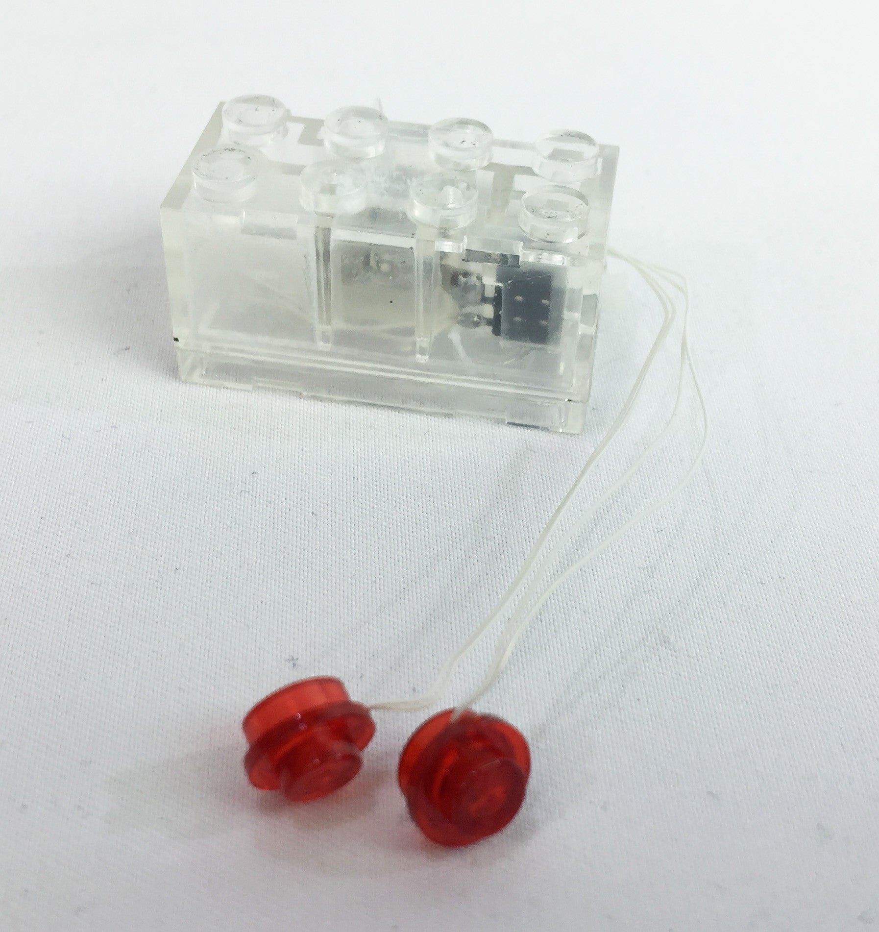 LED Double Red LEGO Studs with 2x4 Battery Brick